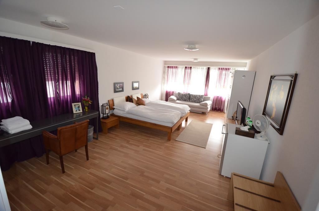 City Hotel Ветинген Стая снимка