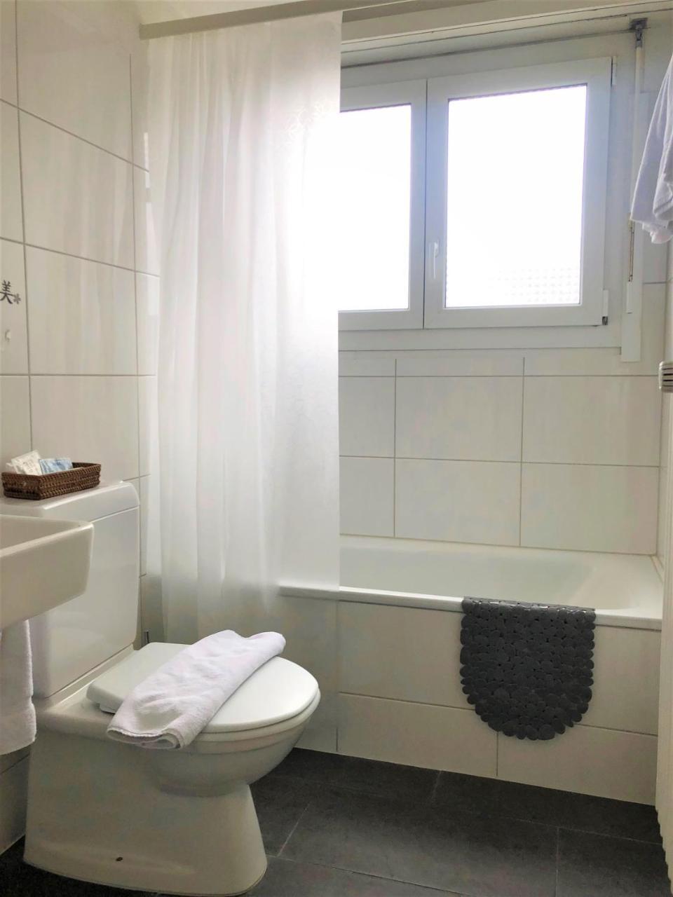 City Hotel Ветинген Екстериор снимка